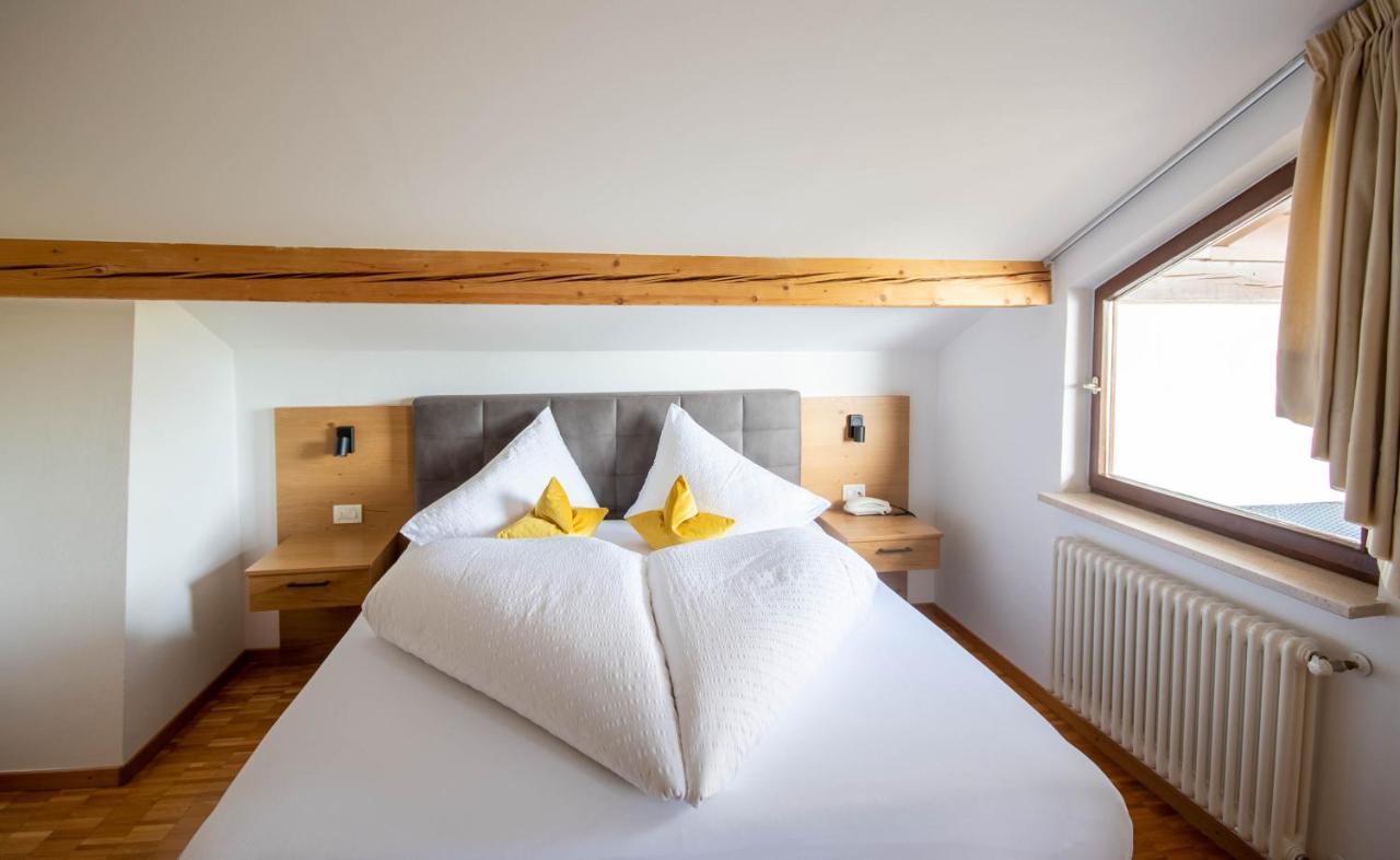 Hotel Tiroler Kreuz Esterno foto