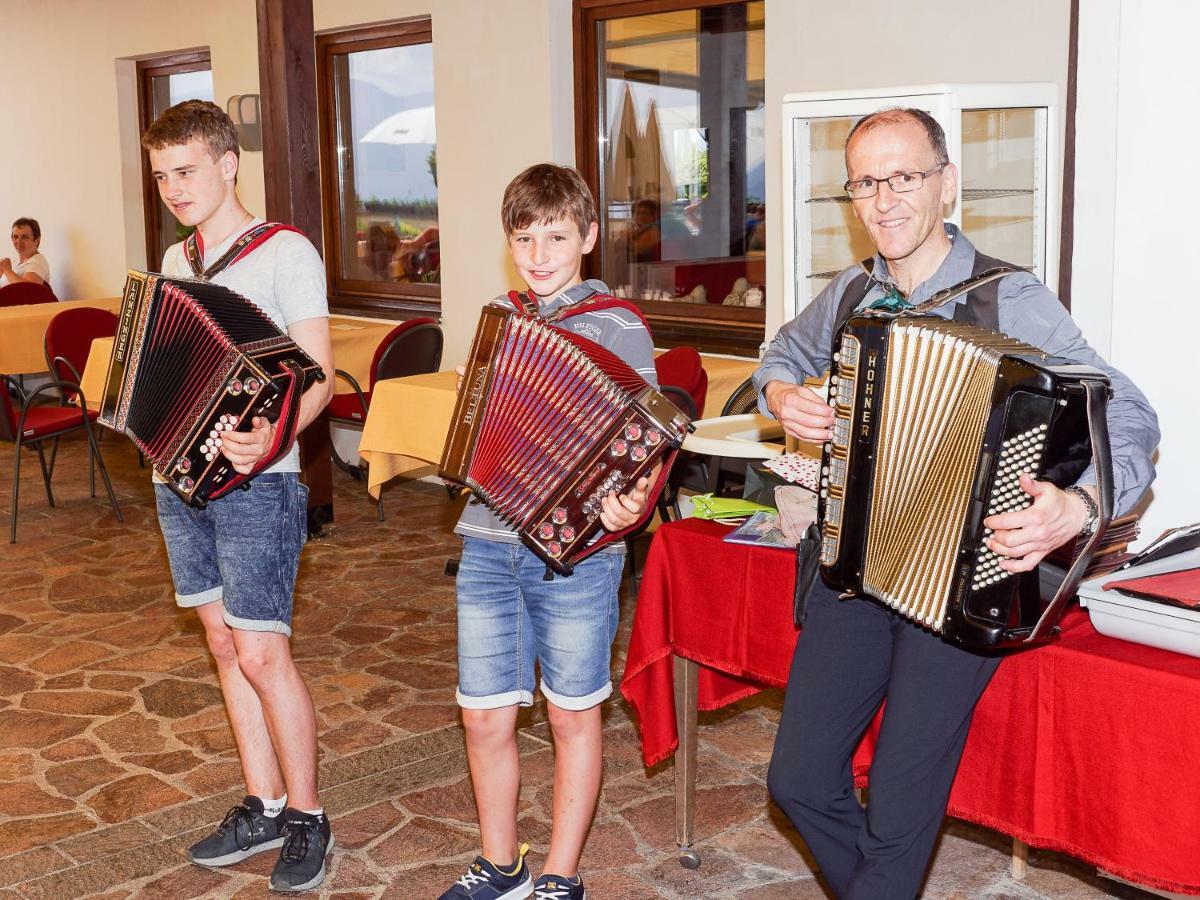 Hotel Tiroler Kreuz Esterno foto